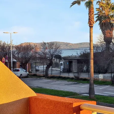 Avec Terrasse Amenagee Et Wifi A C * Hyères