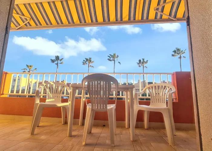 Avec Terrasse Amenagee Et Wifi A C Hyères