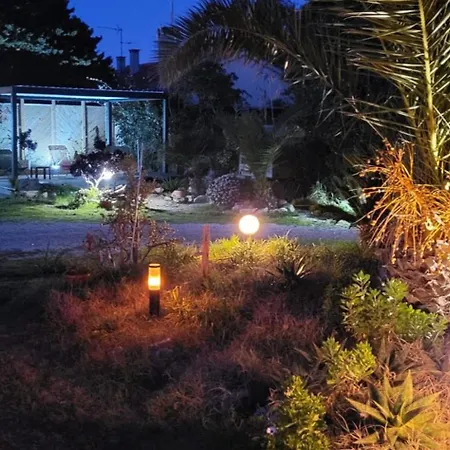Confortable A 22 M² + Terrasse C Lejlighed *