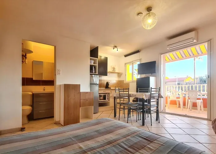 Confortable A 22 M² + Terrasse C