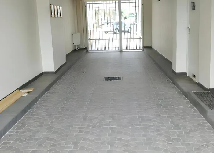 Confortable A 22 M² + Terrasse C *